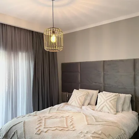 Caparica Surf Retreat *